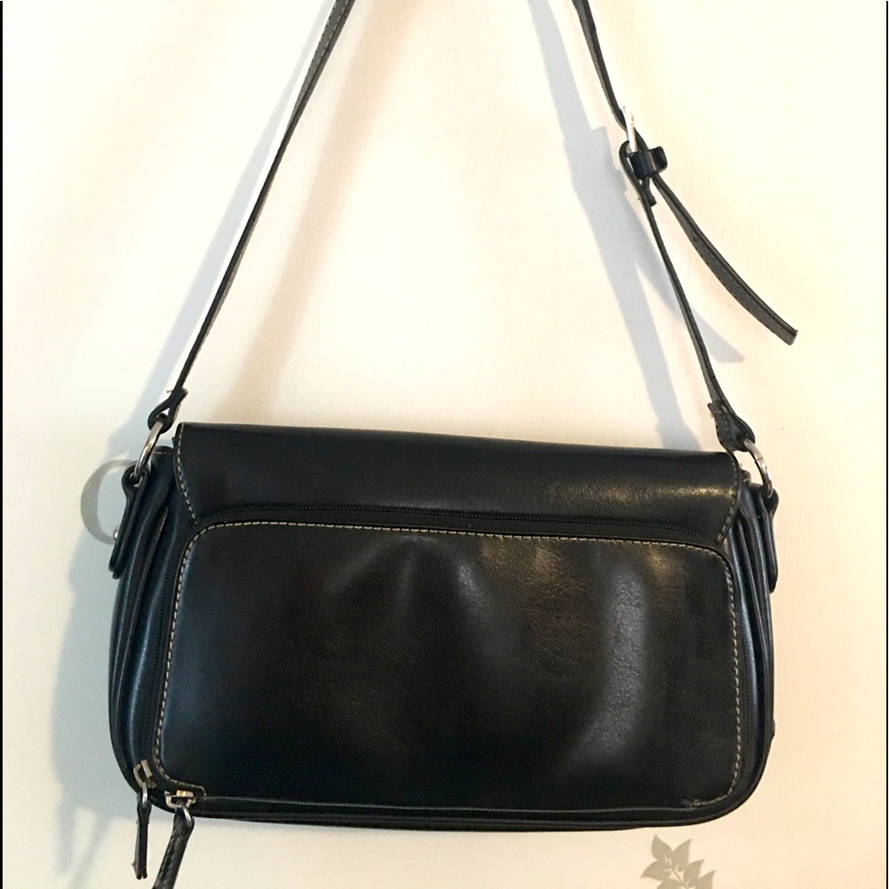 Villager leather purse